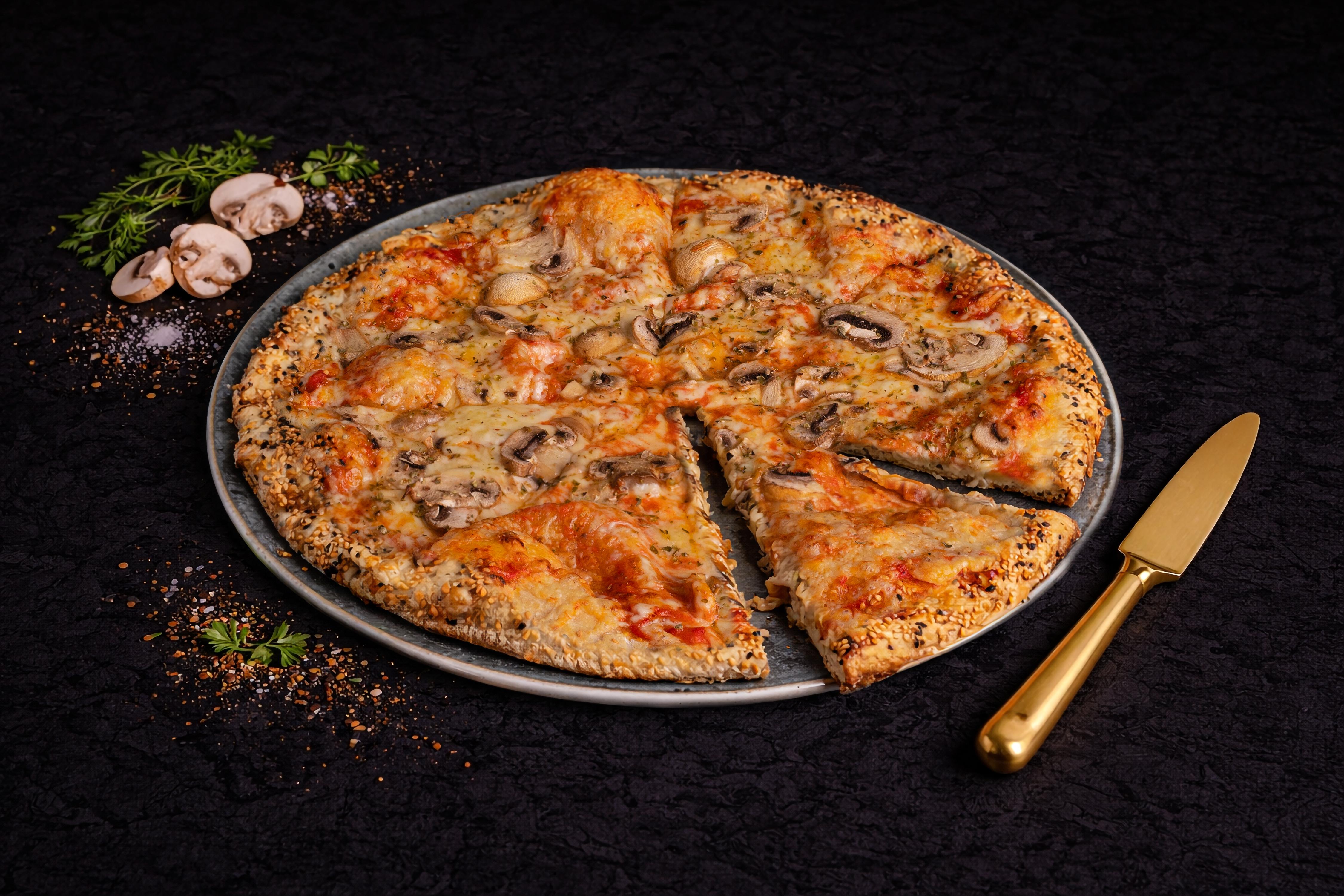 Pizza Funghi